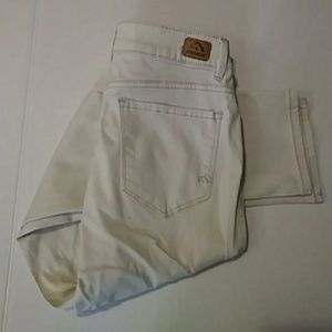 Jordache Super Skinny Crop